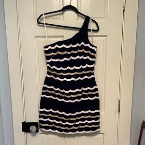 Lilly Pulitzer One-Shoulder Dress in Navy and Cream Waves